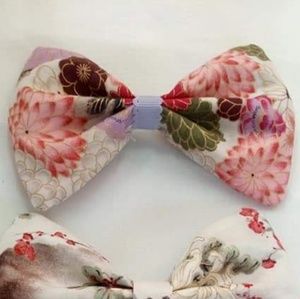 White/Pink/Purple floral Hairbo, approx. 3.5"x5.5"